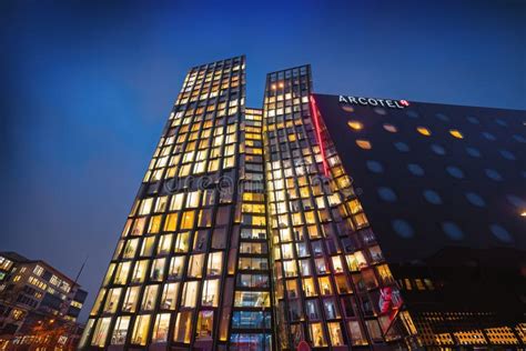 Dancing Towers And Arcotel At St Pauli District At Night Hamburg