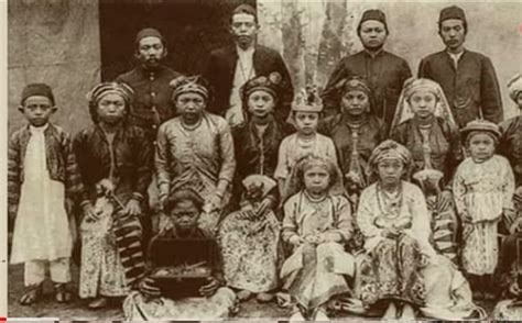 Daftar 5 Suku Tertua Di Indonesia Ada Yang Usianya 1 Juta Tahun