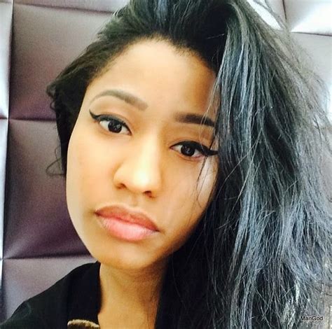 Nicki Minaj Shares Some New Selfies Today