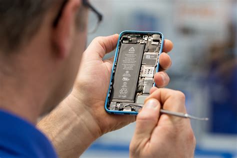 Apple Permitirá A Centros De Reparación Independientes Arreglar Iphones