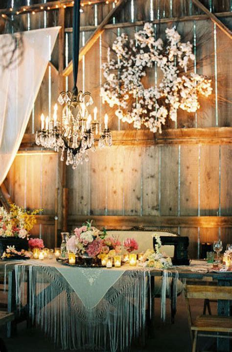 Rustic Barn Wedding Decoration Ideas