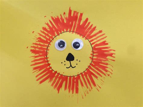 Lion Using Fork And Paint Zoo Crafts Homeschool Activities March Crafts
