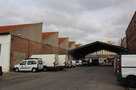 Simple Science: How to Make a Volcano with Kids