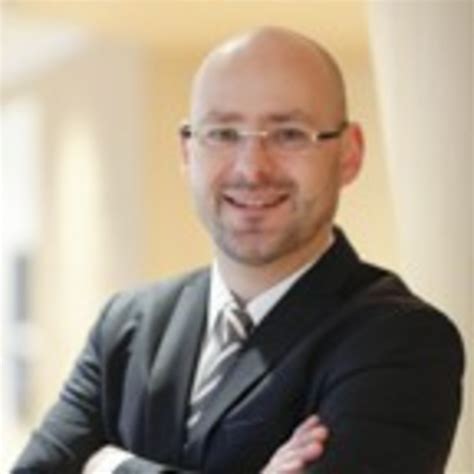 Spare bei den internationalen gebühren, indem du wise nutzt, was 5x günstiger als banken ist.: Dennis Heinze - Senior Geschäftskundenberater - Deutsche ...