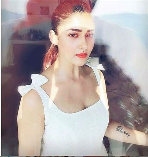 Baby nayanthara is not a baby anymore.nayanthara chakravarthy is going to appear on screens soon. Nayanthara celebrates birthday with boyfriend in New York ...