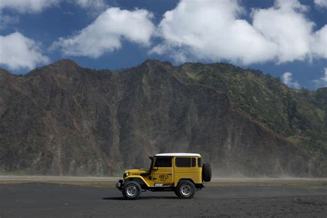 Harga Bbm Naik Jeep Wisata Gunung Bromo Ikut Naik