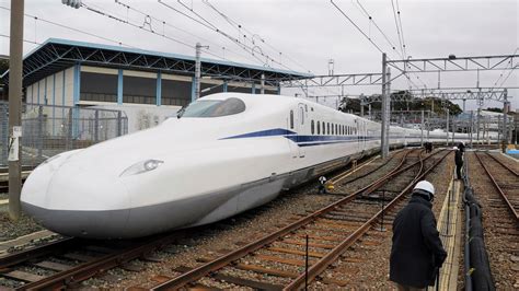 Japan Unveils New High Speed Train Between Tokyo And Osaka Condé Nast