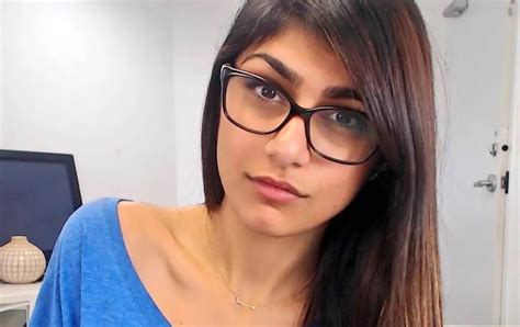 Mia Khalifa Actors And Actresses Life Story Of Famous People