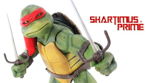 The 18″ tall figure has over 30 points of articulation. NECA TMNT Raphael 1:4 Scale 1990 Movie Teenage Mutant ...