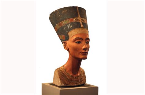 Esplaobs King Tuts Tomb May Hide Nefertitis Secret Grave