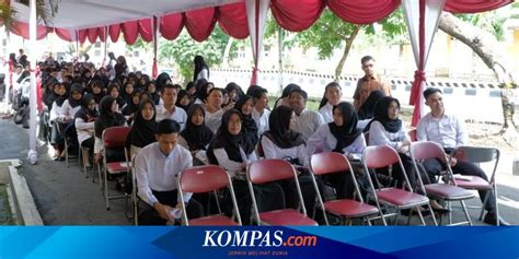 Di samping cpns, pemerintah rencananya juga akan membuka formasi guru melalui skema pegawai pemerintah dengan perjanjian kerja (pppk). Jadwal Pembukaan CPNS 2021 dan Jumlah Formasi yang ...
