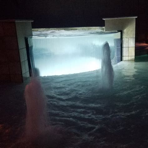 Acrylic Pool And See Through Swimming Pool Panels Titan