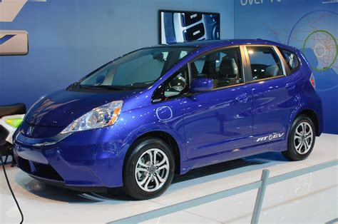 Maybe you would like to learn more about one of these? 2013 Honda Fit EV Base - 4dr Hatchback Electric Direct Drive