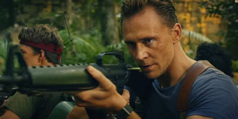 Tom Hiddlestons Hunter Becomes Hunted In Kong Skull Island Video