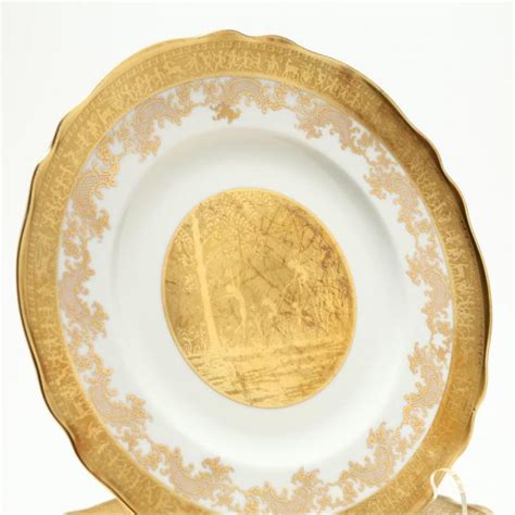 Set Of Eight Bavarian Gilt Decorated Fairy Dinner Plates Lot 5044
