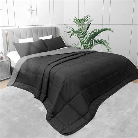 Amazon SOULOOOE Oversized California King Plus Comforter 120x120