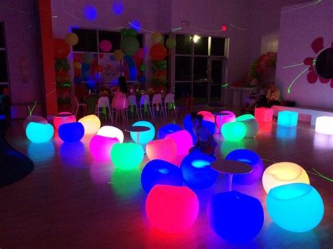 Anniversaire Fluo Party Pour Enfants Idée Intérieur Glow Party Disco