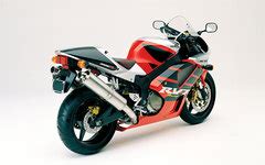 As for stopping power, the honda rvt 1000 r / rc 51 braking system includes dual disc size 320 mm (12.6 inches) at the front and single disc size 220 mm (8.7 inches) at the back. Honda RVT 1000 R / RC 51 2003 Motorcycle Photos and Specs