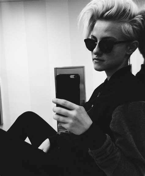 Check spelling or type a new query. Pin by J Broton on Kurzhaar frisuren | Short hair styles ...