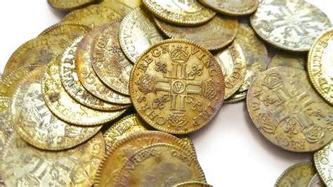 A Treasure Of Gold Coins Found Gazette Drouot