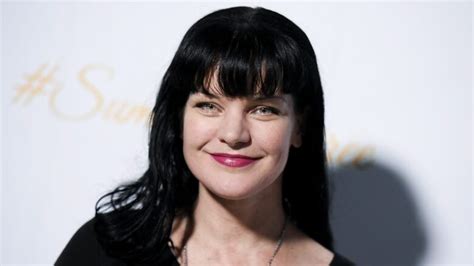 Pauley Perrette From Ncis Tweets About Being Assaulted By Homeless Man Cbc News