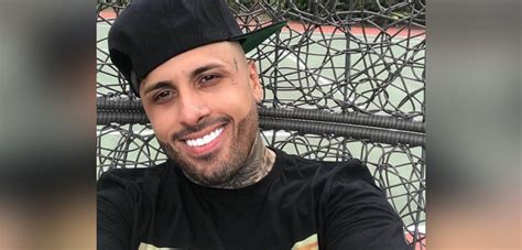 Teresa marinovic es de esos personajes de redes sociales que logra llamar la atención de una u quieren que la conversación de sobremesa de una familia despolitizada por años sea un discurso. Nicky Jam presentó a su nueva pareja con romántica foto ...