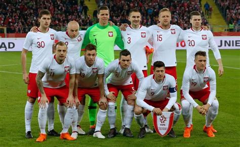Jeśli na boisku brakuje wayne rooneya, to anglia liczy wpadkę za wpadką. Zdjęcia: Koszulki kadry Nawałki tylko dla bogaczy. To ...