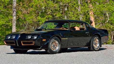10 Worst Muscle Cars That Deserve To Be Scrapped