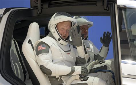 A space suit or spacesuit is a garment worn to keep a human alive in the harsh environment of outer space, vacuum and temperature extremes. 2 US astronauts suit up for historic SpaceX launch | The Times of Israel