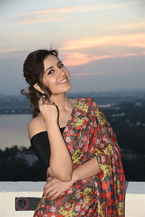 Actress Raashi Khanna Latest Photoshoot Pictures Hd