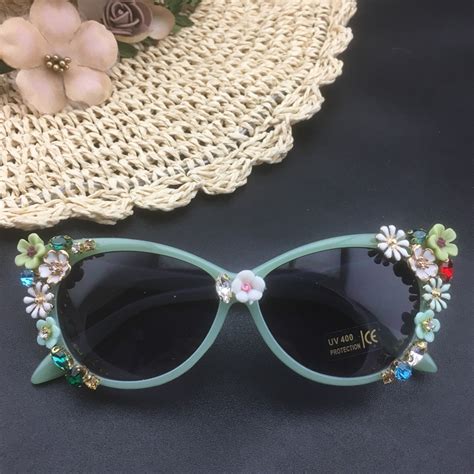 New Baroque Flower Cat Eye Sunglasses Luxury Women Sun Beach Crystal Rhinestone Sunglasses T