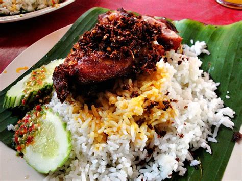 Terima kasih anda telah menonton video ini, semoga resep masakan ini bisa memberikan. jom masak, jom makan makan..: Ayam Goreng Berempah.