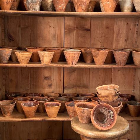 terracotta pots collection – Objet Vagabond