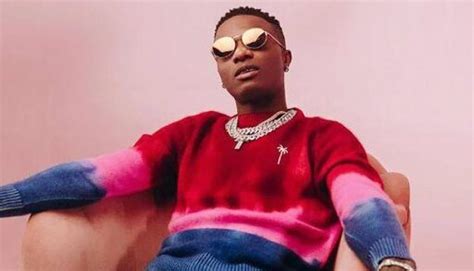 Essence is the fourth video from wizkid's 2020 album made in lagos. Wizkid - 'Essence' Ft. Tems (Official Video)