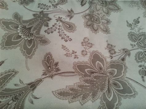 Find hundreds of free embroidery patterns for all skill levels, to personalise your accessories and decorate your home. Simple Pleasures: Using The Print On Fabric As Your ...