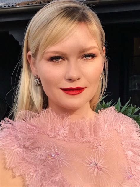 She gained recognition for her portrayal of the child vampire claudia in the horror film interview with the vampire. Kirsten Dunst 2020 : Kirsten Dunst Responds To Kanye West ...