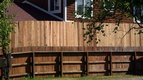 May 12, 2017 · check rules and regulations your jurisdiction may have laws about how far back a fence needs to be set on your property, which is typically 2, 4, 6 or 8 inches from the property line. Sarah Palin builds fence to block view of neighbour | CTV News