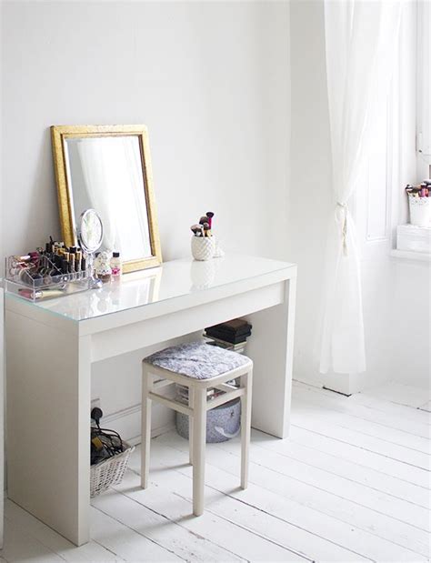 These pictures of this page are about:ikea dressing room. Inspiration: IKEA Malm Dressing Table (Nouvelle Daily ...
