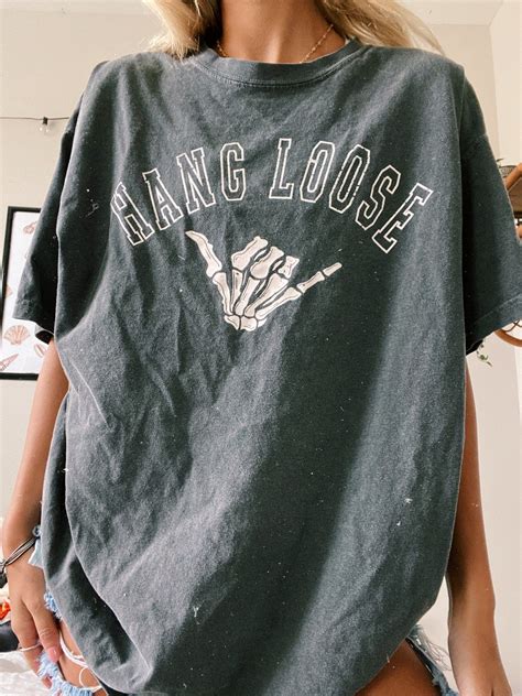 Spooky Hang Loose Tee In 2021 Graphic Tshirt Outfit Loose Tees