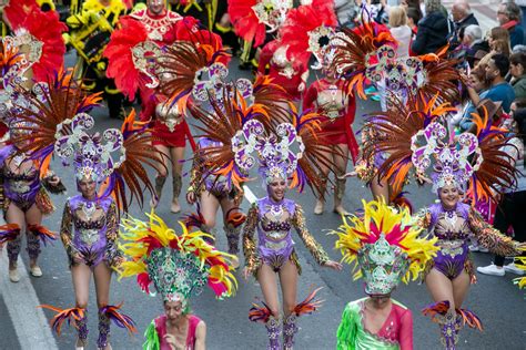 Las Palmas De Gran Canaria Se Entrega A La Gran Fábula Del Carnaval