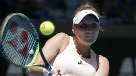 14/02/2021 markéta vondroušová , née le 28 juin 1999 à sokolov , est une joueuse de tennis professionnelle tchèque. Wta Indian Wells: Vondroušová elimina Halep. Bencic ...
