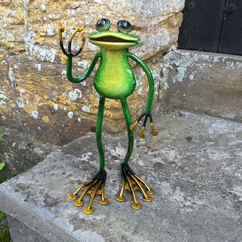 Green Standing Frog Metal Sculpture Garden Statues Happy Larry Metal