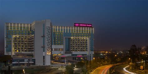 Crowne Plaza Greater Noida Hotel In Delhi By Ihg