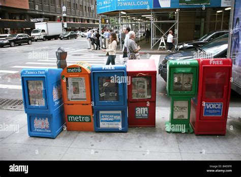 United States, New York, newspaper stands Stock Photo - Alamy