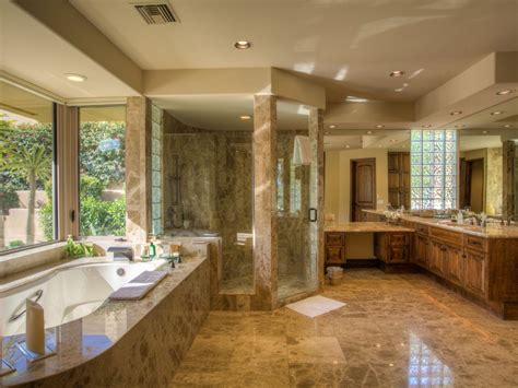 Jacuzzi® uk spa offers the most complete and versatile range of spa hot tubs and luxury baths to transform your home with our exclusive bathrooms. This master bathroom suite has an over sized jacuzzi tub ...