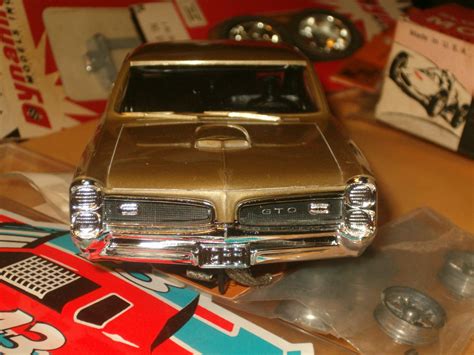 124th Scale Mpc 66 Pontiac Gto In Gold Metallic Collectors Weekly