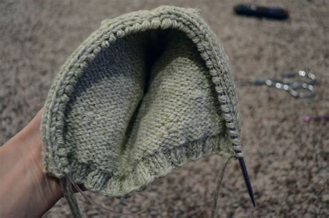This is the may pattern for my pattern a month challenge. Mini-dot pixie bonnet FREE pattern and knit along in 2020 ...