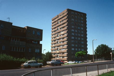 Tower Blocks Uk Enfield London Sherborne Avenue L11 27