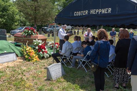 Wallingford flower shoppe has a good number of funeral arrangements and sympathy flowers so you can always send your kindest condolences. Graveside Service | Graveside service for Avery Young ...