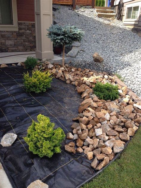 10 Front Yard Rock And Mulch Landscape Pictures